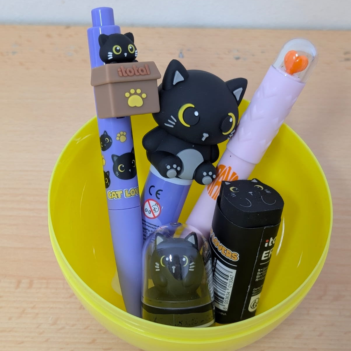 Uovo Kawaii Gatto Nero