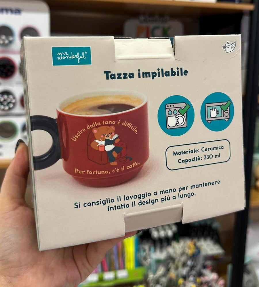 Tazza impilabile - Uscire dalla tana è difficile. Per fortuna, c’è il caffè.